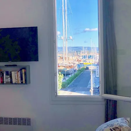 Apartment Accostage Vieux-port - & Parking En Option La Ciotat