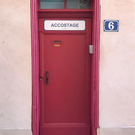 Accostage Vieux-port - & Parking En Option *